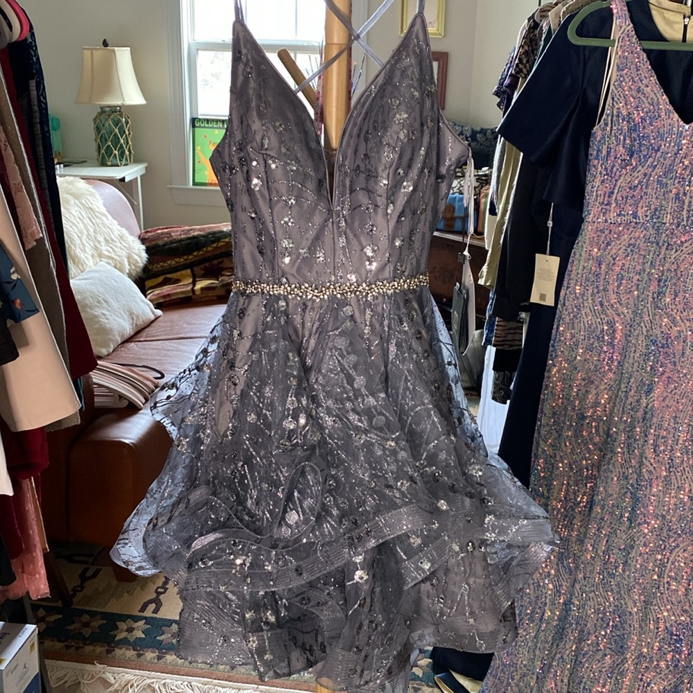 Lucci Lu Platinum Cocktail Dress with Silver Sequin. Size 8. Homecoming.